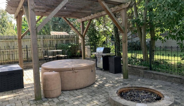 Madison Manor by the River | Hot Tub, Game Rm | 5 BRs, 4½ Bath, Sleeps 16
