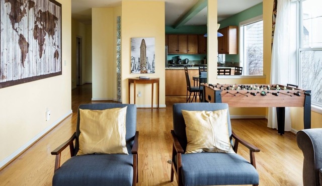 Modern luxury with sunset views of the Puget Sound in historic Queen Anne