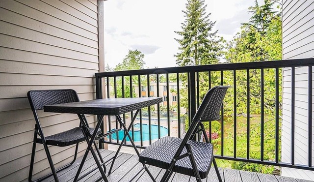 Modern Microsoft Redmond Campus Condo with Balcony