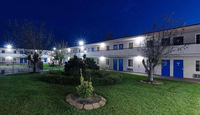 Motel 6-Staunton, VA