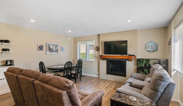Mountain Villa Condo 355 M| Short Walk to Slopes | Community Pool