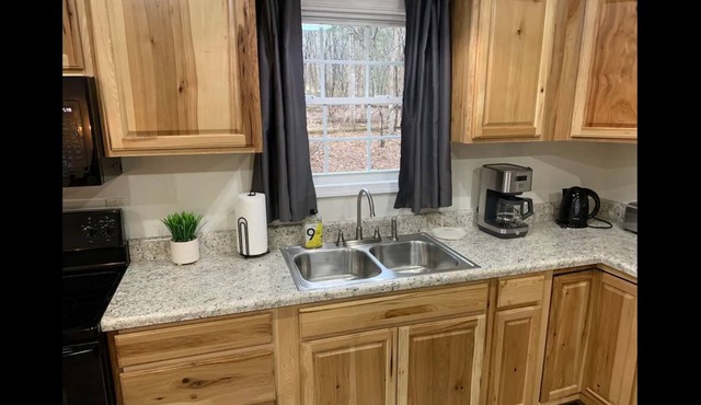 New Custom Cabin near Shenandoan River