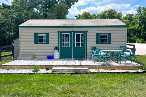 Ocala Tiny Home on 10-Acre Farm Near WEC!