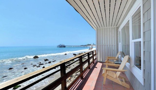Oceanfront Cottage On Sandy Carbon Beach – Pelican