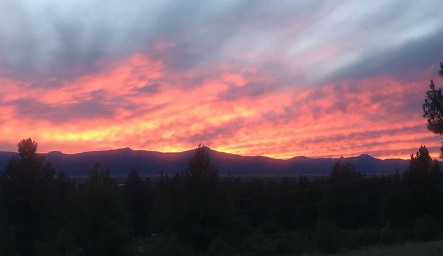 Panoramic view ranch house near Crater Lake