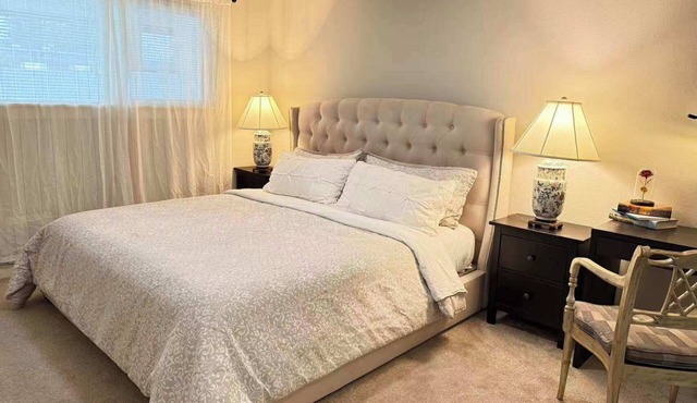 Pet Friendly Bellevue Condo with Stunning City Views