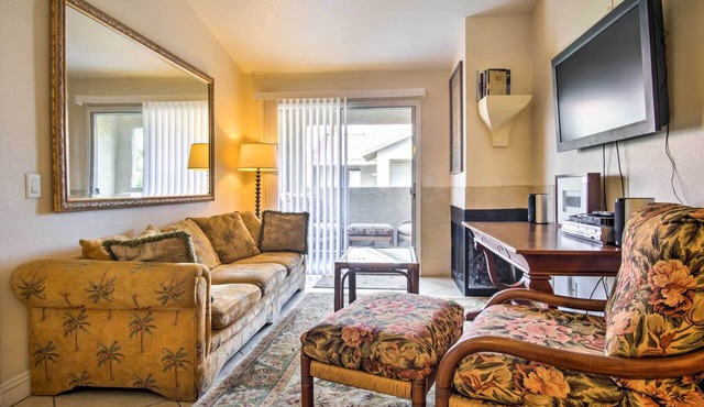 Pet-Friendly Las Vegas Condo: 1 Mi to the Strip!