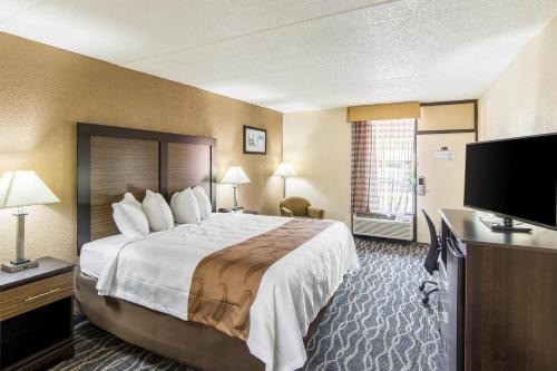 Quality Inn Forest City