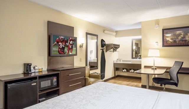 Red Roof Inn PLUS+ Atlanta - Buckhead