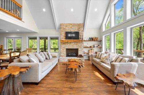 River Edge Chalet