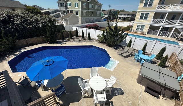 Sandbridge Beach Cottage: Pool, Spa,5BR3Bath, Pets ok ; Game room: Sleeps 14