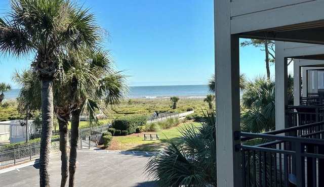Seabatical-Beautiful ocean view! w/new bikes & Chairs