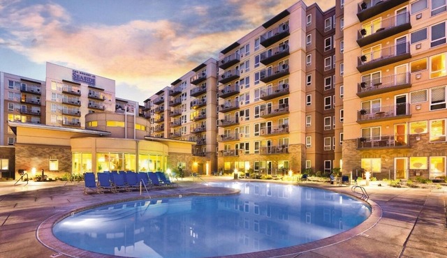 Seaside | Group Beach Getaway | Pool + Beach | 3BR Sleeps 8