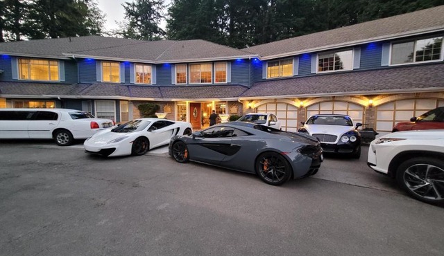 Seattle Golden Millionaire Mansion