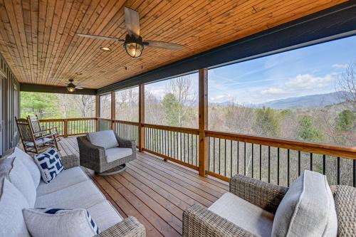 Smoky Mountain Cabin Rental: Game Room, Fire Pit!