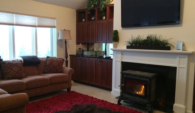 Snowcreek Condo at Sugarbush Resort-2 beds/2 baths, slopeside