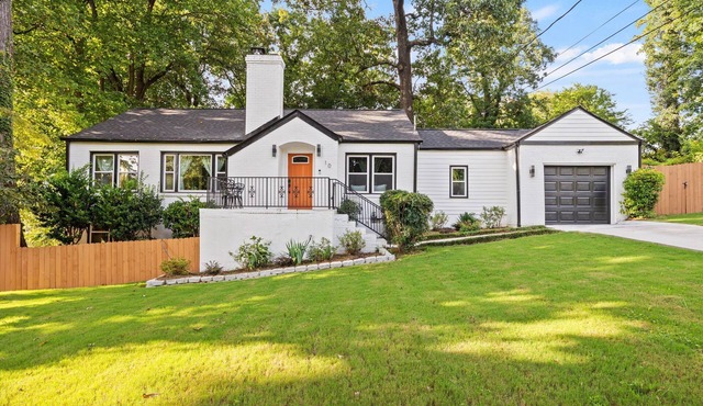 Spacious 5BR Yard Access Grant Park - Holiday Home