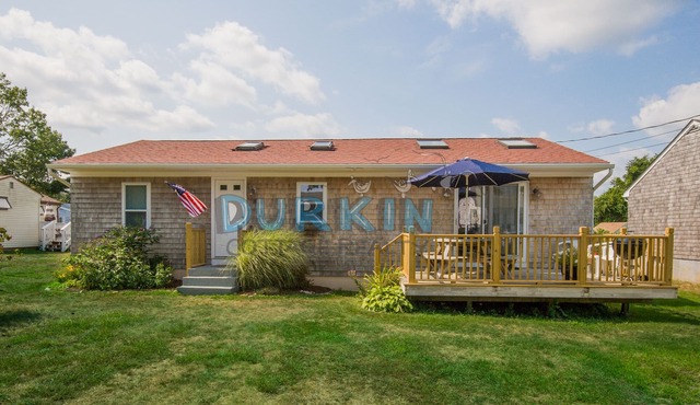 Spacious Ranch, High Ceilings, Central Air Conditioning, Close to Beach