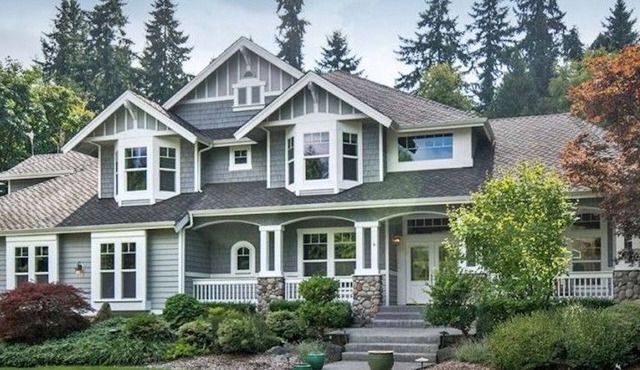 Spacious retreat in an exceptional neighborhood and ideal location