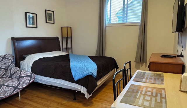 Stay Near Boston - Private Studio w/W/D + Easy Transit