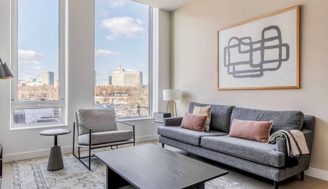 Stylish South End Studio w/W/D & Gym, nr Whole Foods, by Blueground