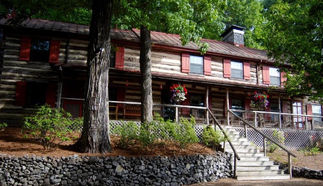 Sugar Tree Inn