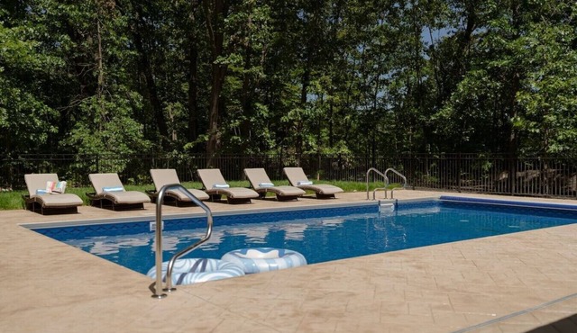 Summer Breeze 5BR 3BA Grand Beach Home Heated Pool Golf Cart Game Room