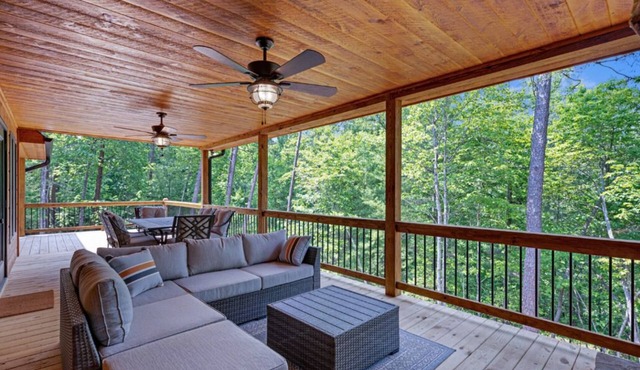 Sunrays Mountain Vista - Hot Tub, New Construction, Pet Friendly
