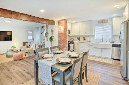 Super Walkable! Historic Home in Dtwn Long Beach
