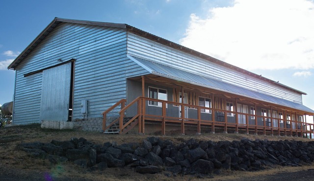 the Bunkhouse Eagle - Private Studio Retreat Room