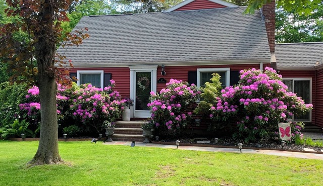 The Gathering House ~ Ideal for Families & Groups ~ Near Boston & NE Day Trips