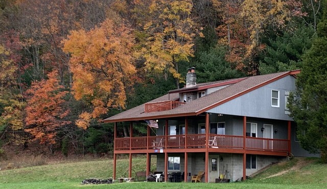 Tranquil Secluded Getaway With Spectacular Mountain Views