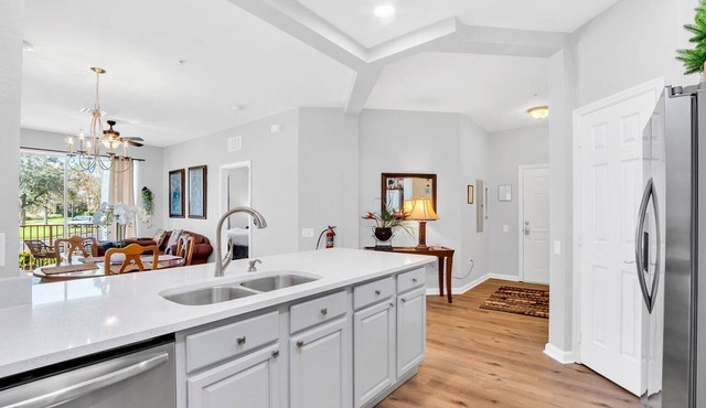 Vista Cay 3 Bed 2 BT Updated Remodeled Ground Floor