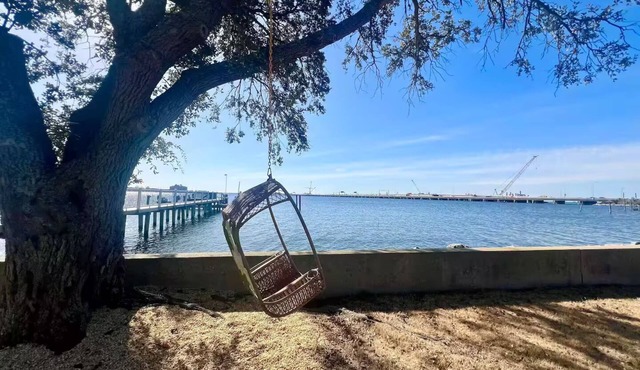 Waterview Oasis by Buckroe Beach