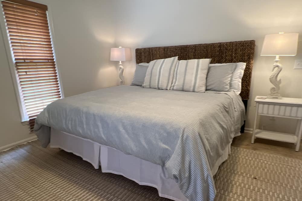 Photo of Bedroom in Sea Pines