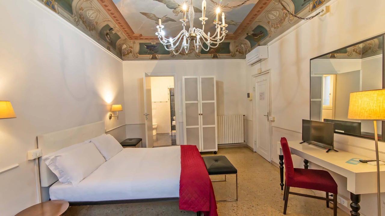 Photo of Bedroom in Duomo