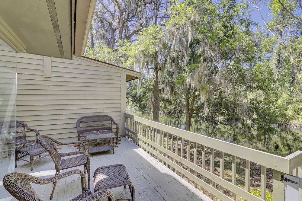 Photo of Patio Balcony in Sea Pines