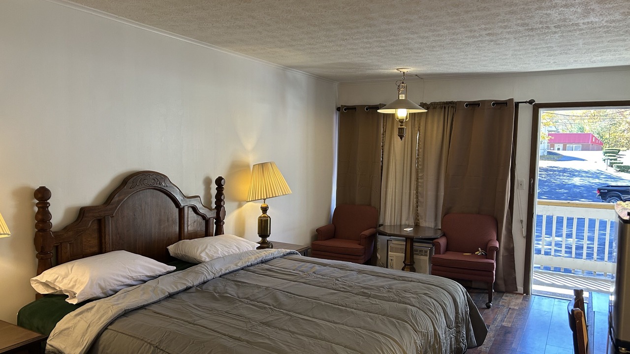 Photo of Bedroom in Spruce Pine