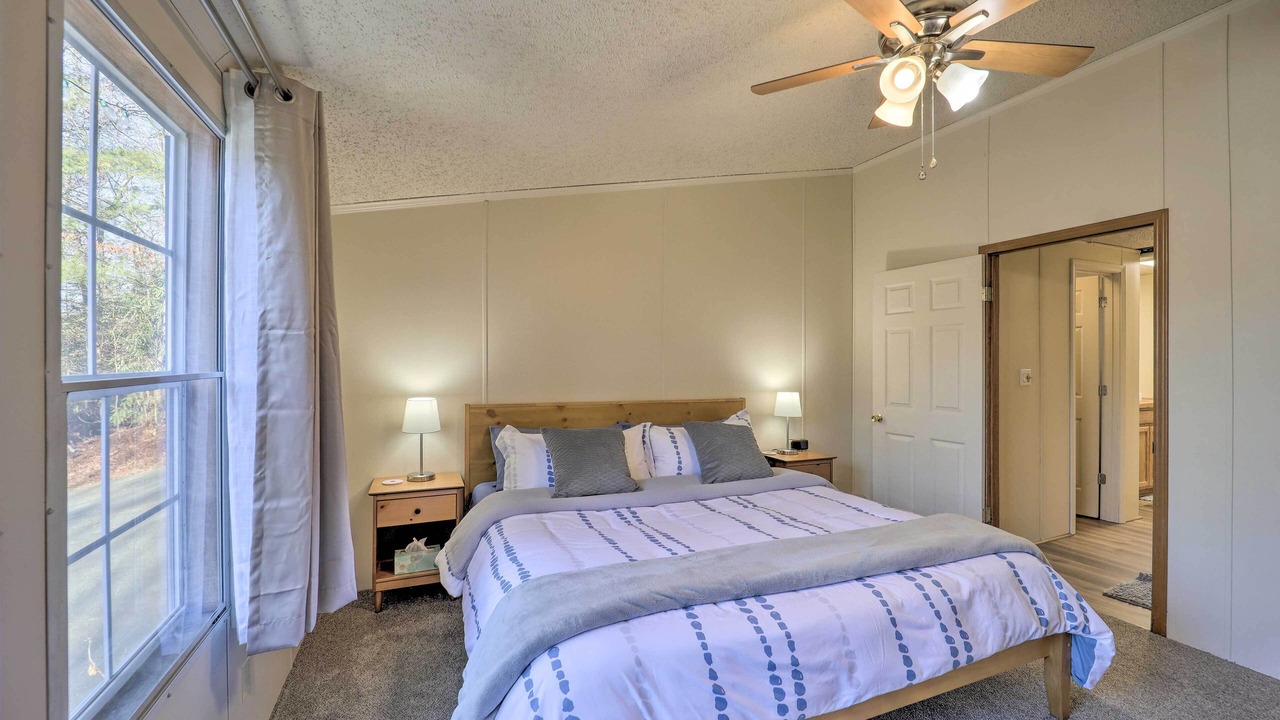 Photo of Bedroom in Spruce Pine