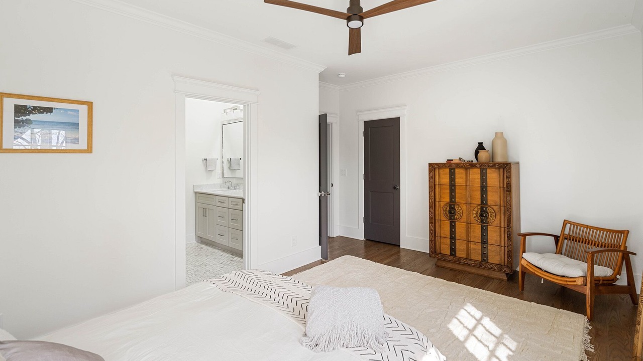 Photo of Bedroom in Midtown