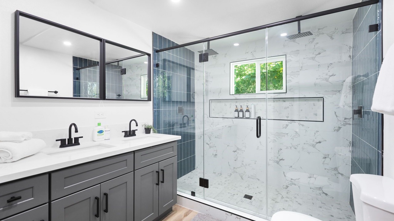 Photo of Bathroom in Rancho Oakey