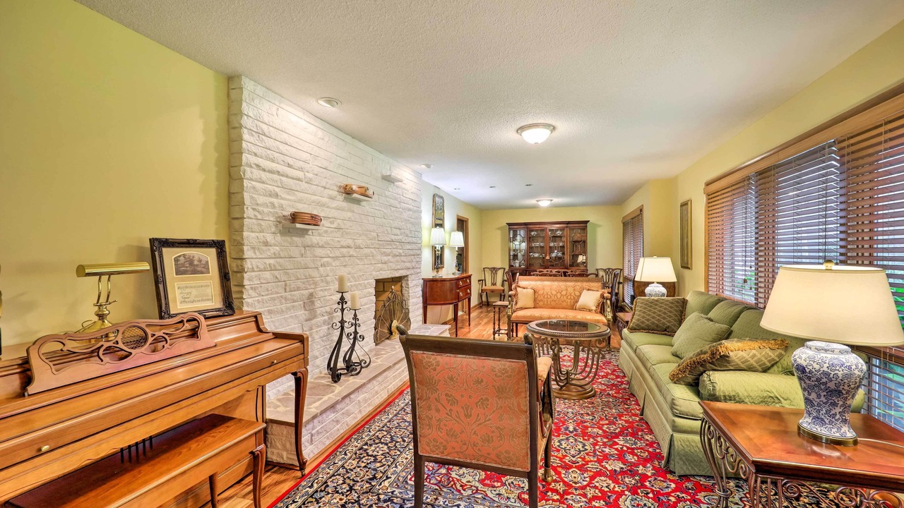 Photo of Livingroom in Bakersville