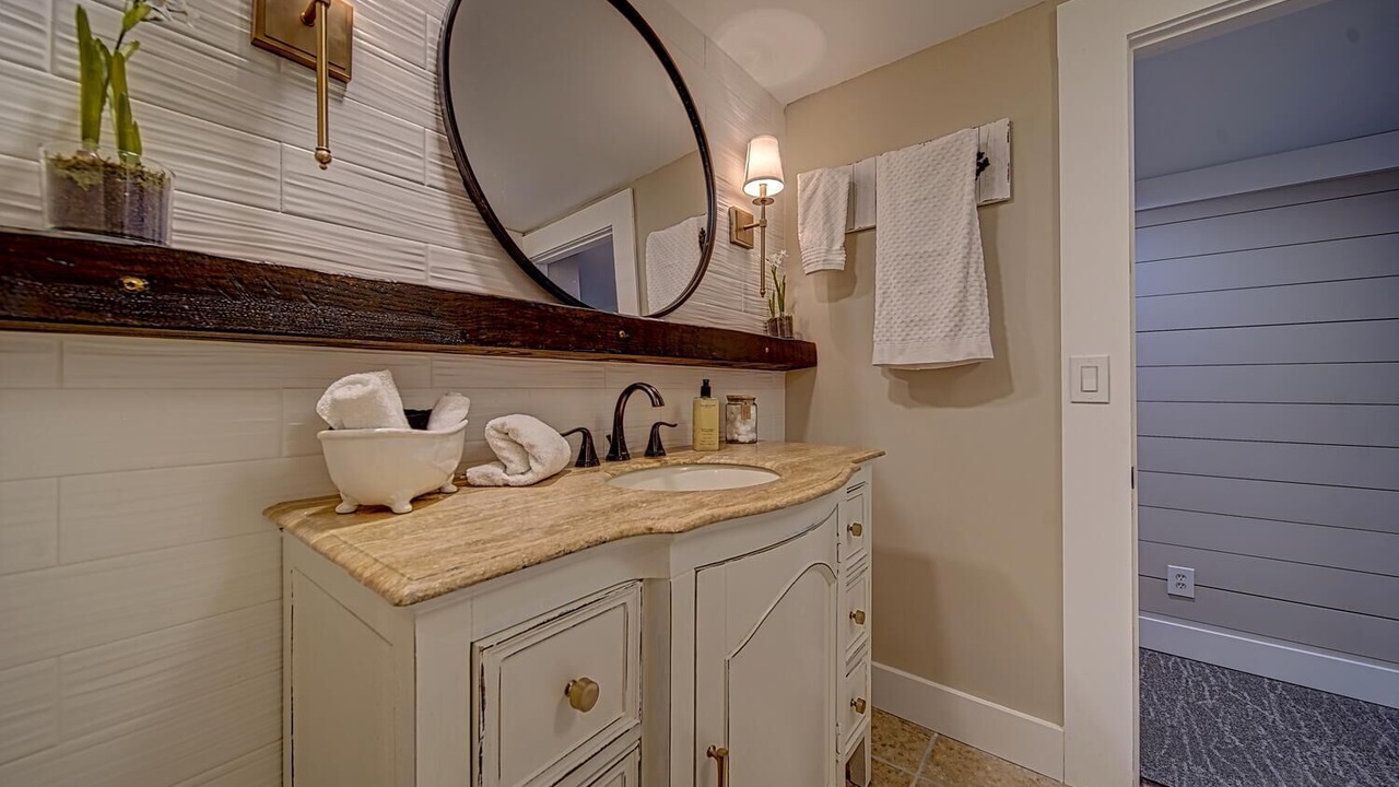 Photo of Bathroom in Blairsville