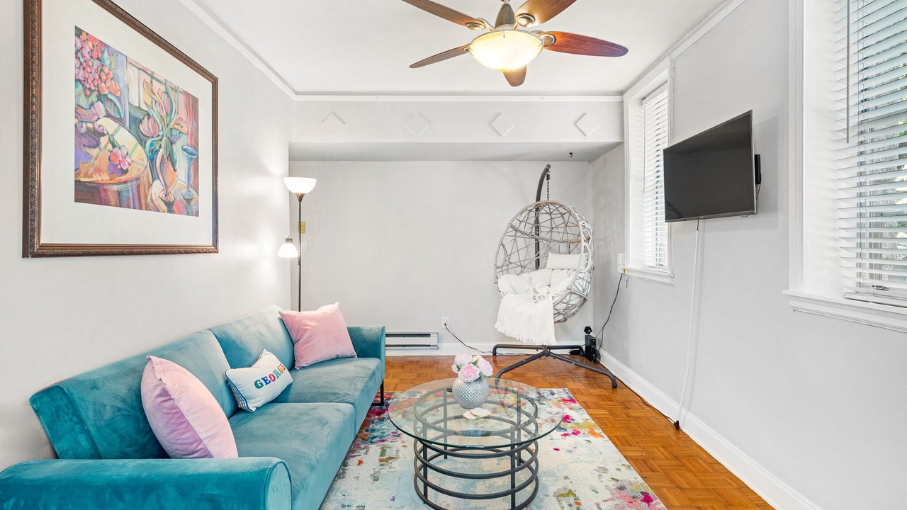 Photo of Livingroom in Virginia Highland