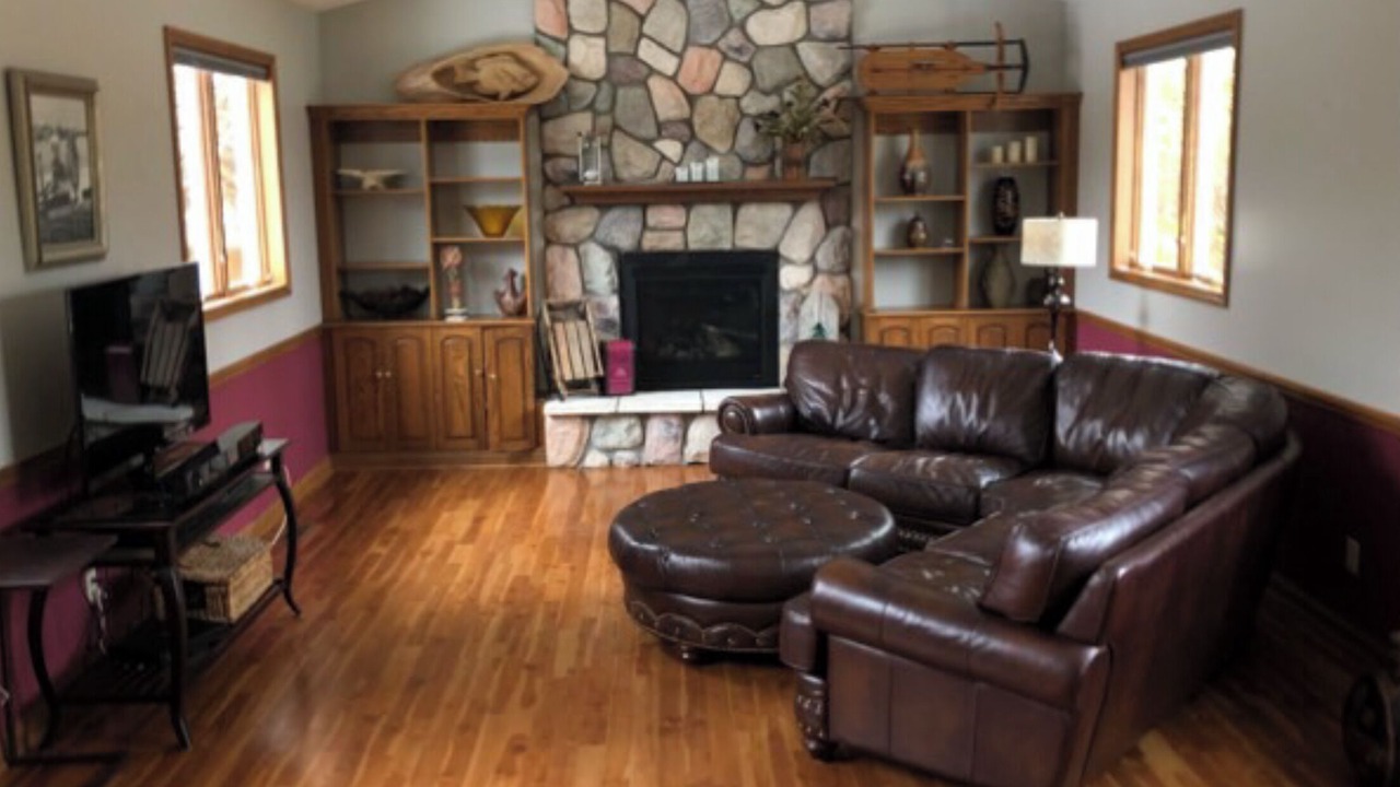 Photo of Bedroom in Acme