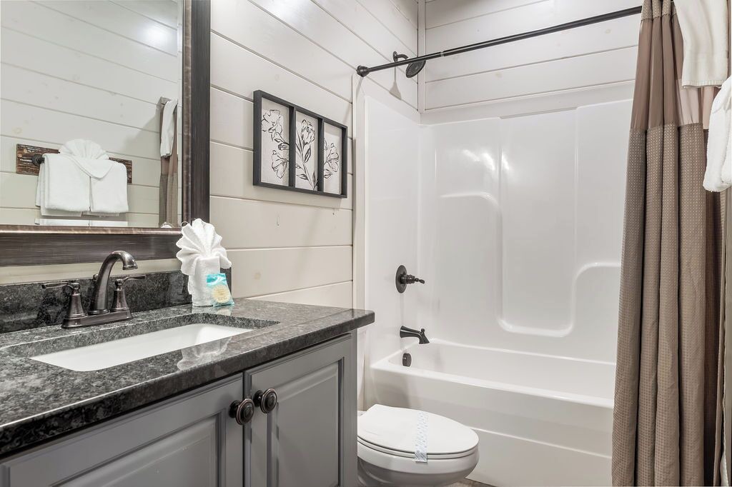 Photo of Bathroom in Pigeon Forge