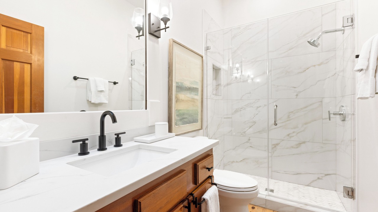 Photo of Bathroom in Heritage Woods