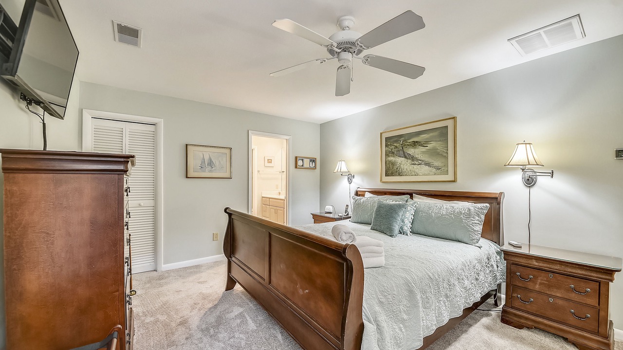 Photo of Bedroom in Oceanside