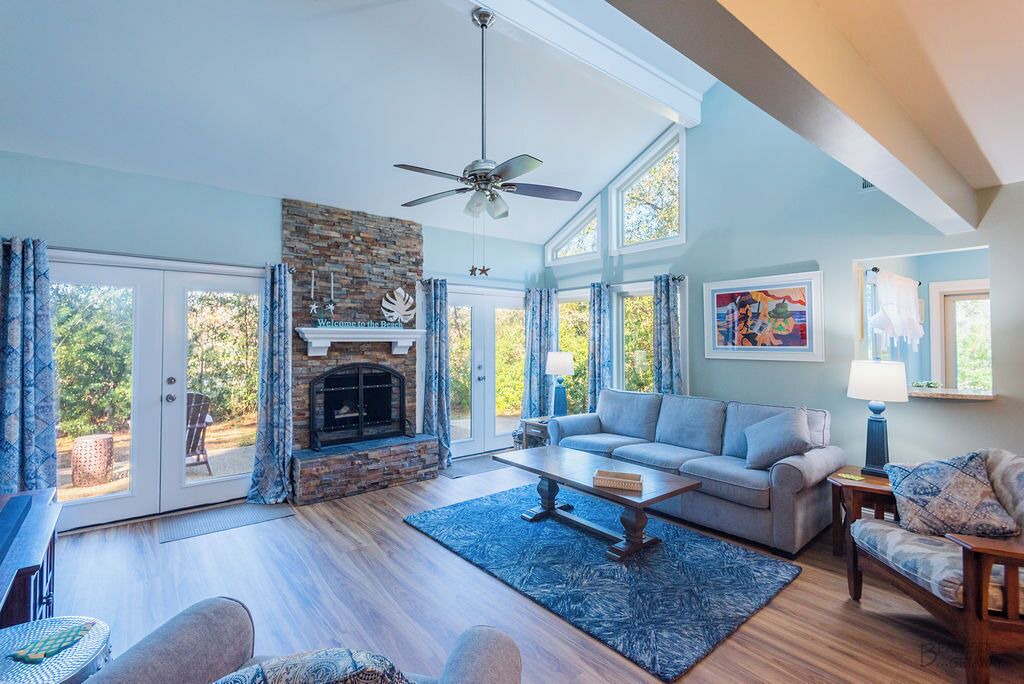 Photo of Livingroom in Lawton Woods