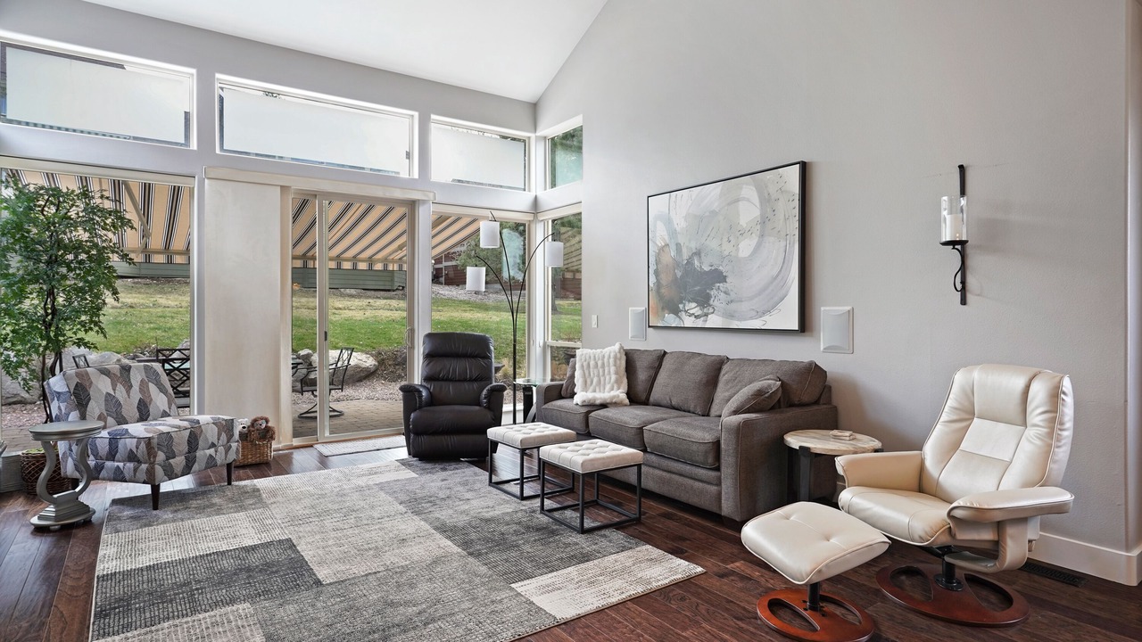 Photo of Livingroom in Redmond
